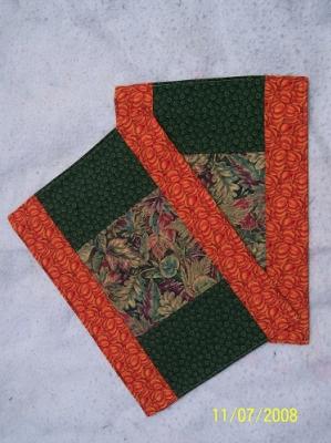 Placemats pair made of all cotton pieced by Linda Monasky